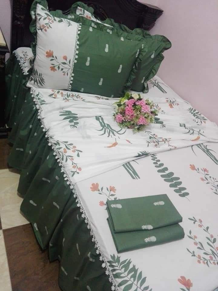 طقم سرير كورنيش كبير من 280× 240 سم وغطاءين للخد 52 72 وغطائي وسادة 170*45 4قطع
