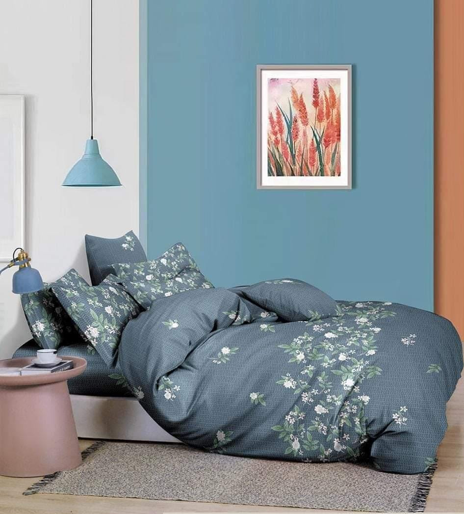 طقم سرير كبير المجد متعدد الالوان مكون من 4 قطع